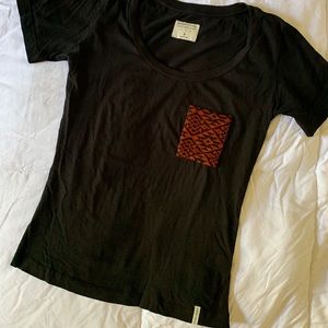 Ethically made black fitted T with detailed pocket
